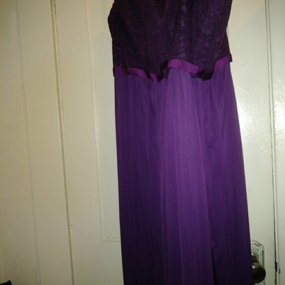 Plum bridesmaid dress - Picture 2 of 7